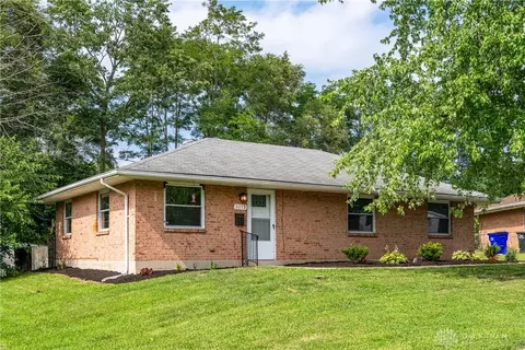 5113 Robb Ct, Dayton, OH 45417