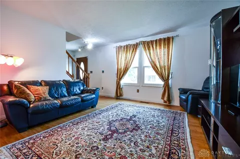 235 Jeanne Dr, Springboro, OH 45066