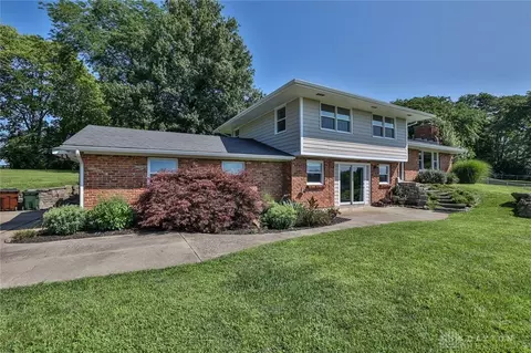 5002 Lytle Rd, Waynesville, OH 45068