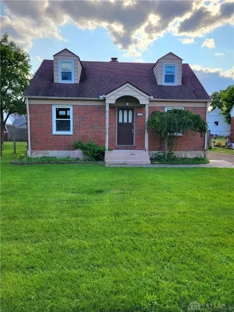 1747 Hearthstone Dr, Dayton, OH 45410