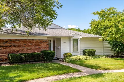5882 Troy Villa Blvd, Dayton, OH 45424