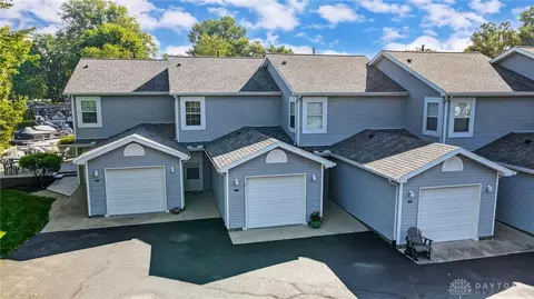 7506 Dunns Pond Cir #2, Russells Point, OH 43348