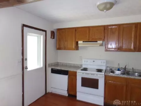 1064 Garnoa Dr, Cincinnati, OH 45231 photo 9
