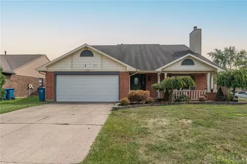 6680 Shull Rd, Dayton, OH 45424