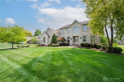 7034 Valley Falls Ct, Hamilton, OH 45011
