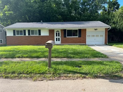 830 Murray Hill Dr, Xenia, OH 45385