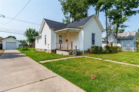 104 W Dayton Dr, Fairborn, OH 45324