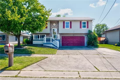 2733 Bradford Dr, Middletown, OH 45044