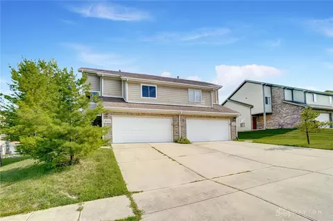 2013 Pine Forest Dr, Miamisburg, OH 45342