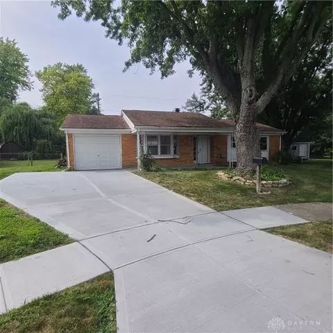 403 Swank Ct, Englewood, OH 45322
