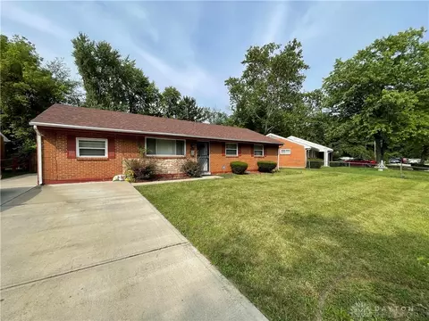 4439 Bluehaven Dr, Dayton, OH 45406