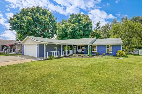 4119 Beach Trl, Jamestown, OH 45335