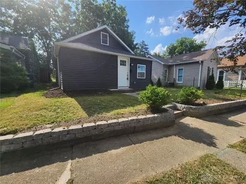 421 S 1st St, Tipp City, OH 45371