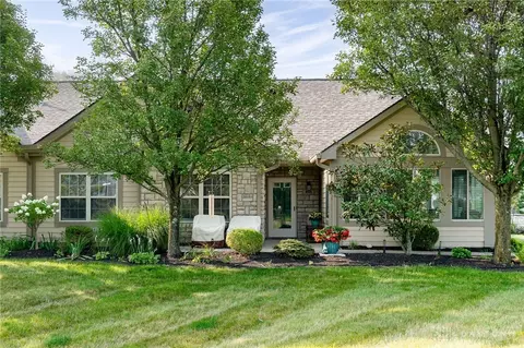 201 Villa Pointe Dr, Springboro, OH 45066