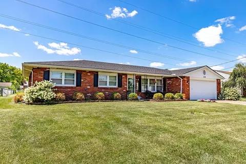 315 E Arlington Dr, Trenton, OH 45067