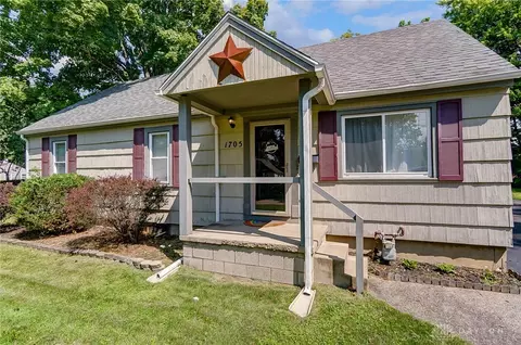 1705 Windemere Dr, Dayton, OH 45429 photo 2