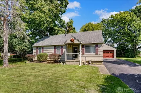 1705 Windemere Dr, Dayton, OH 45429