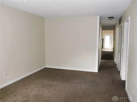 1426 Texas Ave, Springfield, OH 45505 photo 3