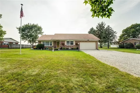 6474 Daly Rd, Greenville, OH 45331