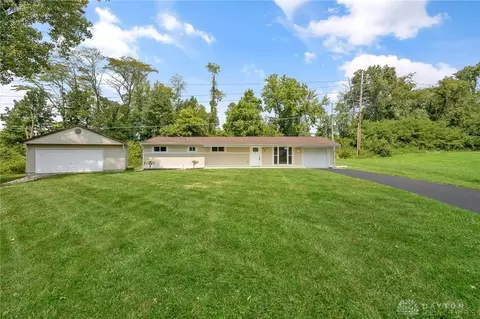 2620 Blythe Ct, Dayton, OH 45431