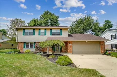 226 Tetbury Rd, Troy, OH 45373