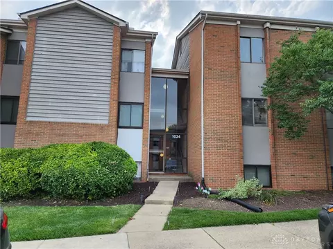 1024 Hidden Landing Trl #1, Dayton, OH 45449