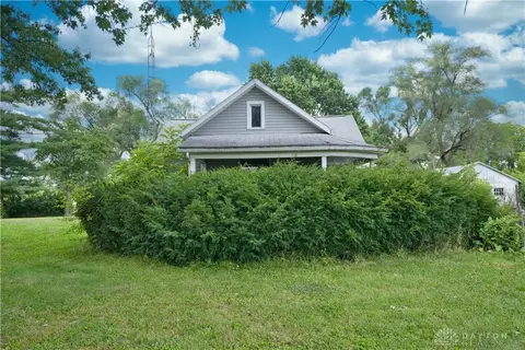 13059 Dechant Rd, Farmersville, OH 45325