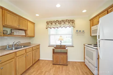 3494 Eyrich Rd, Cincinnati, OH 45248 photo 8