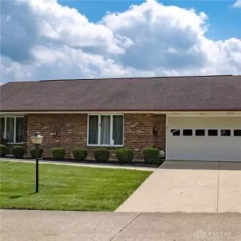 1141 Derby Rd, Springfield, OH 45503