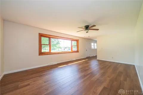 4123 Grange Hall Rd, Springfield, OH 45504 photo 3