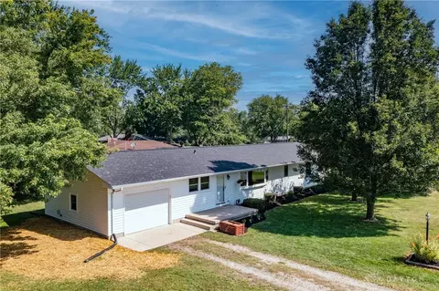 4123 Grange Hall Rd, Springfield, OH 45504 photo 2