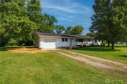 4123 Grange Hall Rd, Springfield, OH 45504