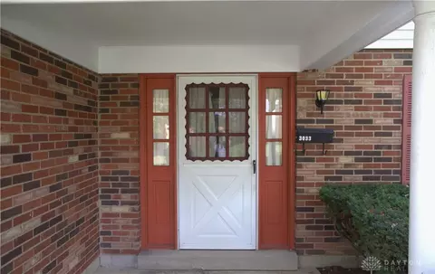 3033 Meadowcrest Ln, Kettering, OH 45440 photo 3