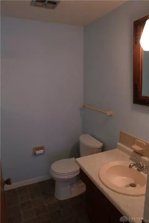 3033 Meadowcrest Ln, Kettering, OH 45440 photo 14
