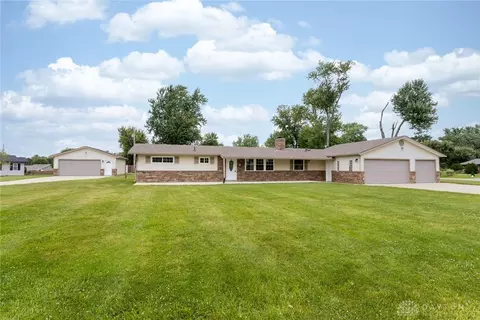 4072 Rosehill Dr, Dayton, OH 45431