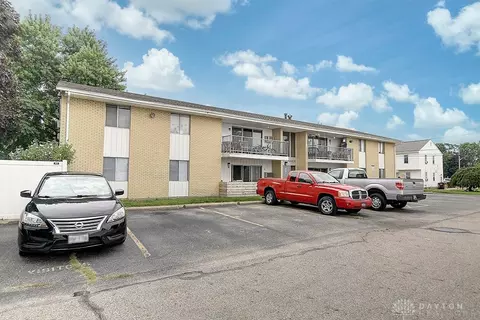 401 Elder Dr, Fairborn, OH 45324 photo 2