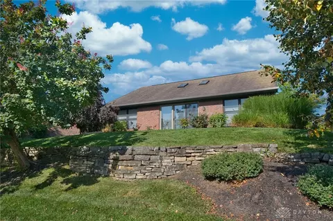 474 Cloverhill Ct, Dayton, OH 45440 photo 40