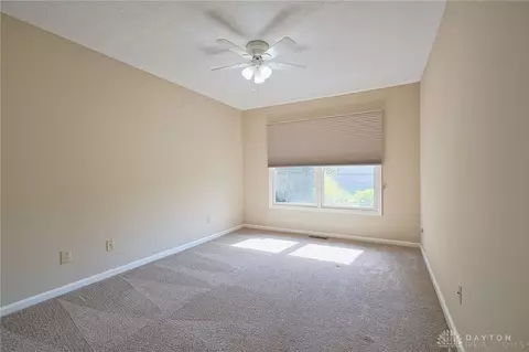 474 Cloverhill Ct, Dayton, OH 45440 photo 28