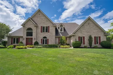 10 Whetstone Ct, Springboro, OH 45066