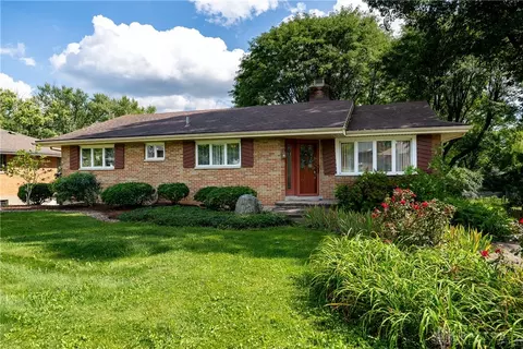 104 Tranquil Trl, Dayton, OH 45459 photo 2