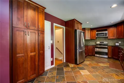 104 Tranquil Trl, Dayton, OH 45459 photo 16