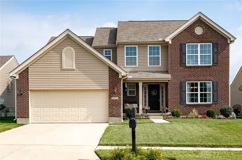 8029 Bushclover Dr, Tipp City, OH 45371