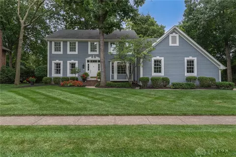 324 Alston Woods Ct, Centerville, OH 45459