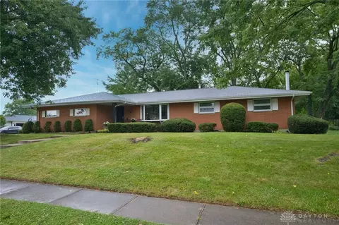 1748 Sarah Dr, Fairborn, OH 45324