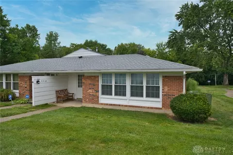 5848 Troy Villa Blvd, Dayton, OH 45424