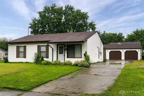 1264 Frayne Dr, New Carlisle, OH 45344