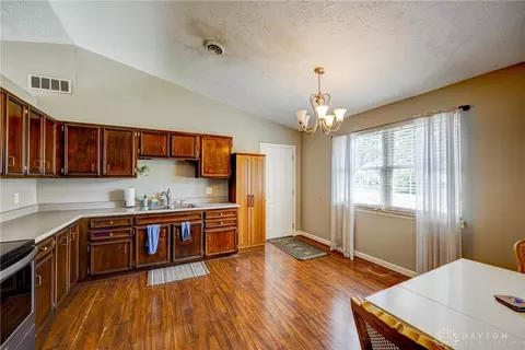 390 Broadway St, Maineville, OH 45039 photo 16