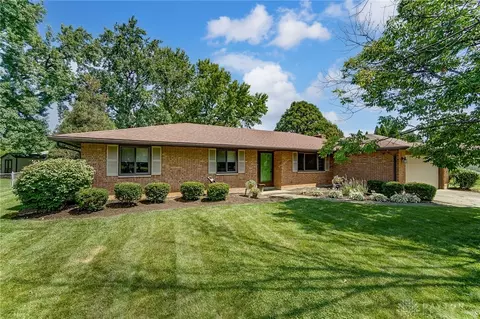 939 Thorndale Dr, Dayton, OH 45429 photo 3