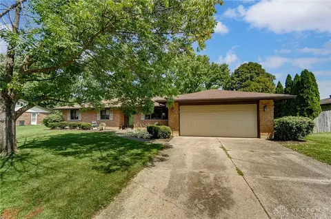 939 Thorndale Dr, Dayton, OH 45429 photo 2
