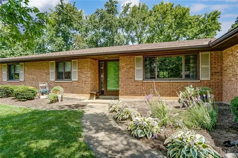 939 Thorndale Dr, Dayton, OH 45429 photo 4